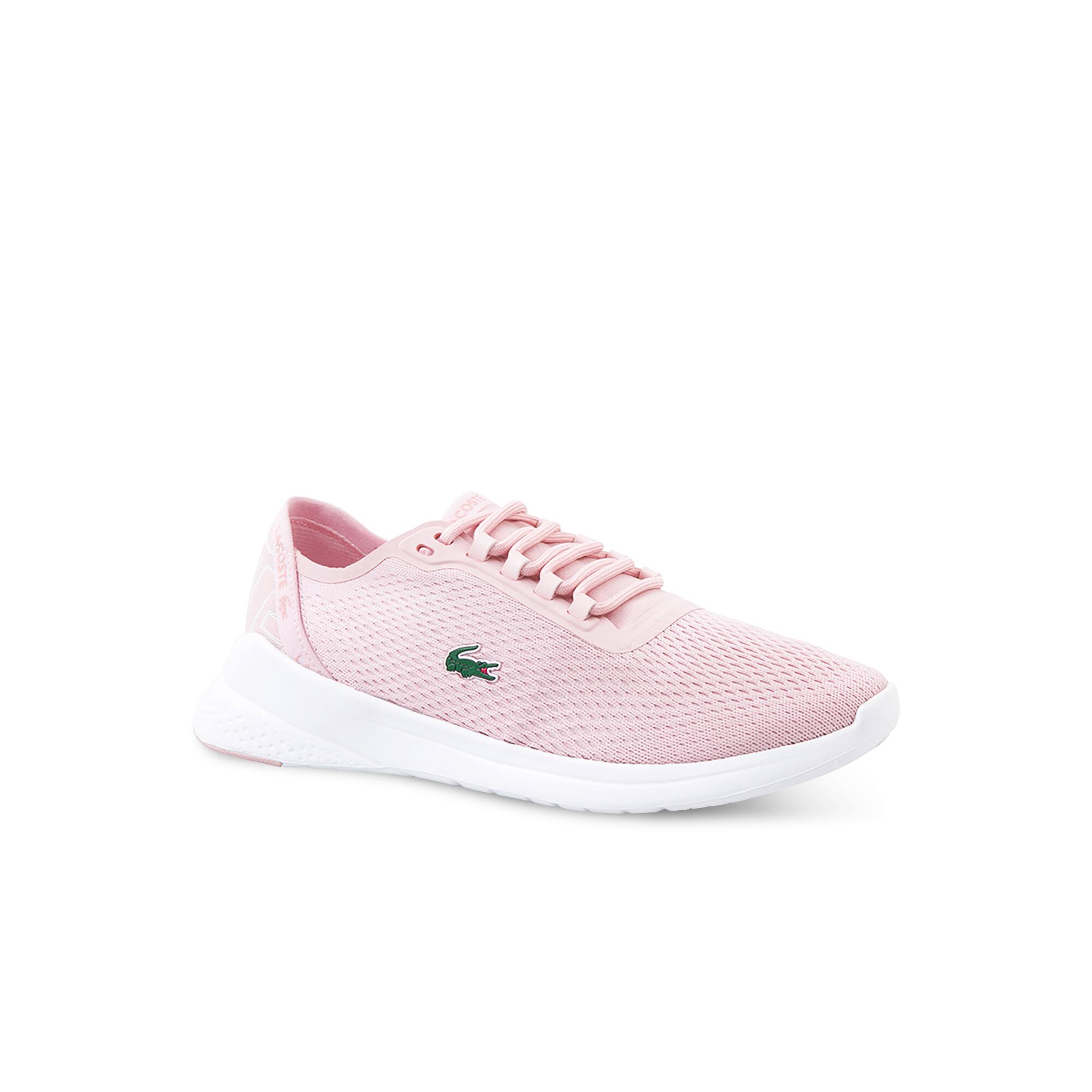 CHUCK TAYLOR A…
